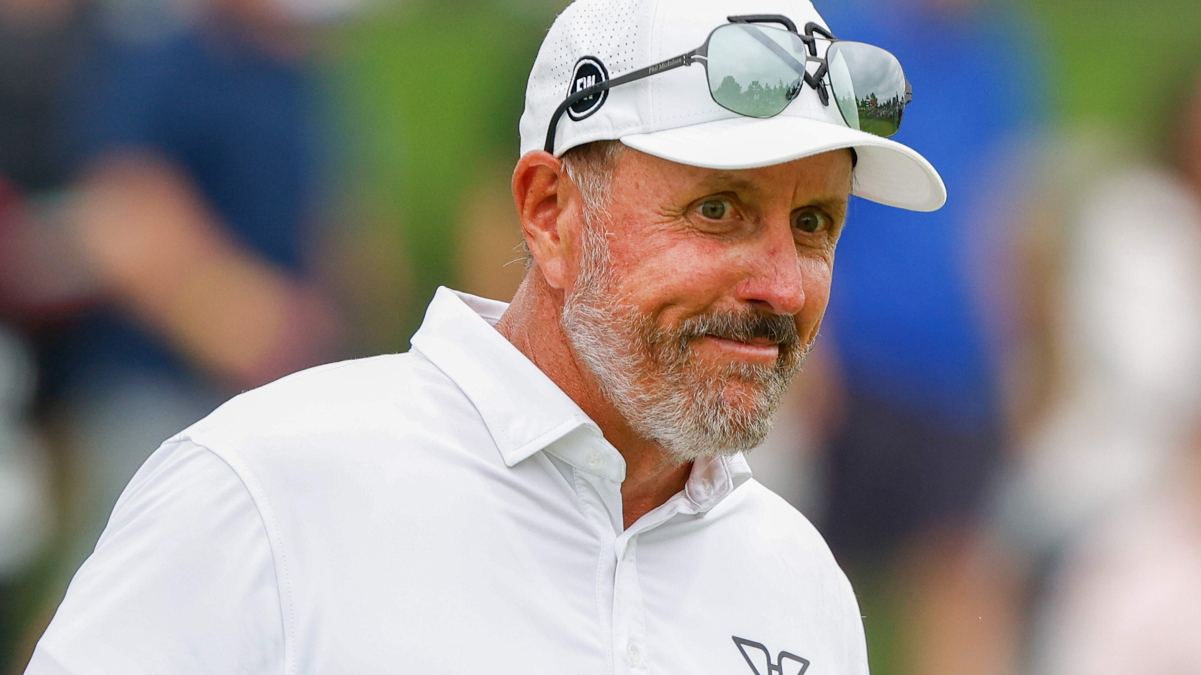 Phil Mickelson Withdraws From Open Championship