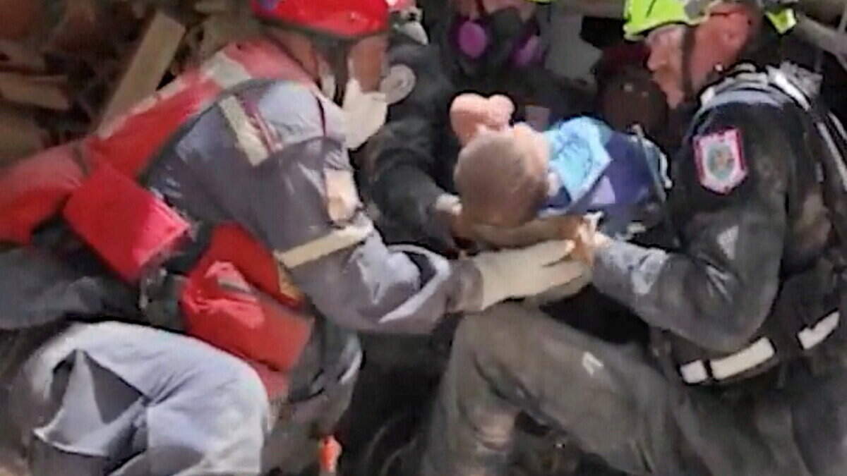 Venezuela Earthquakes: Over 1,400 Dead, 50,000 Missing