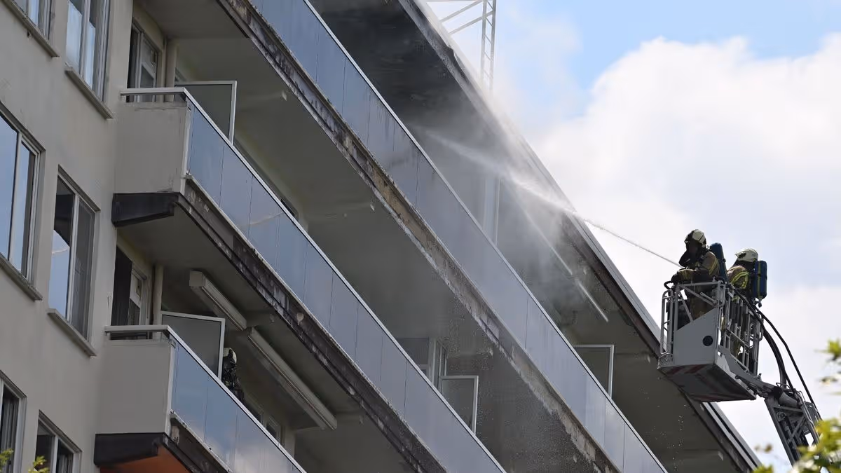 Several killed in Antwerp apartment fire