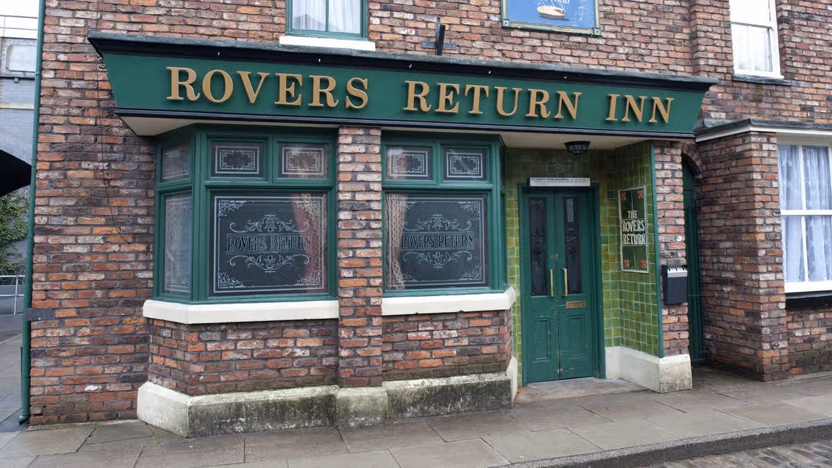Coronation Street Cast Members Related in Real Life