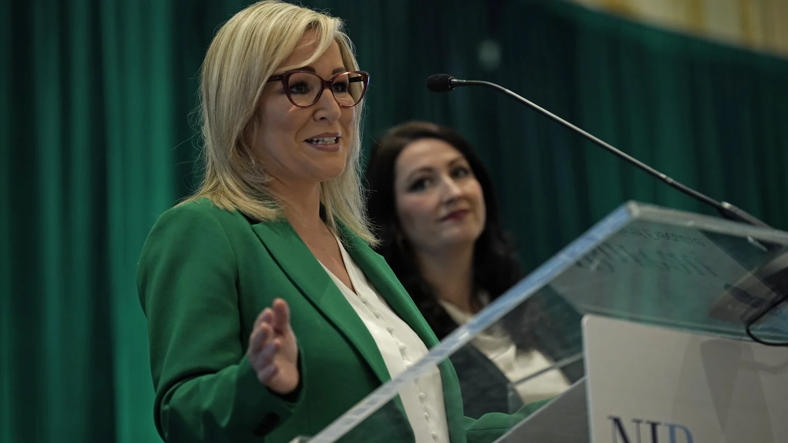 O'Neill demands answers from Little-Pengelly on Donaldson