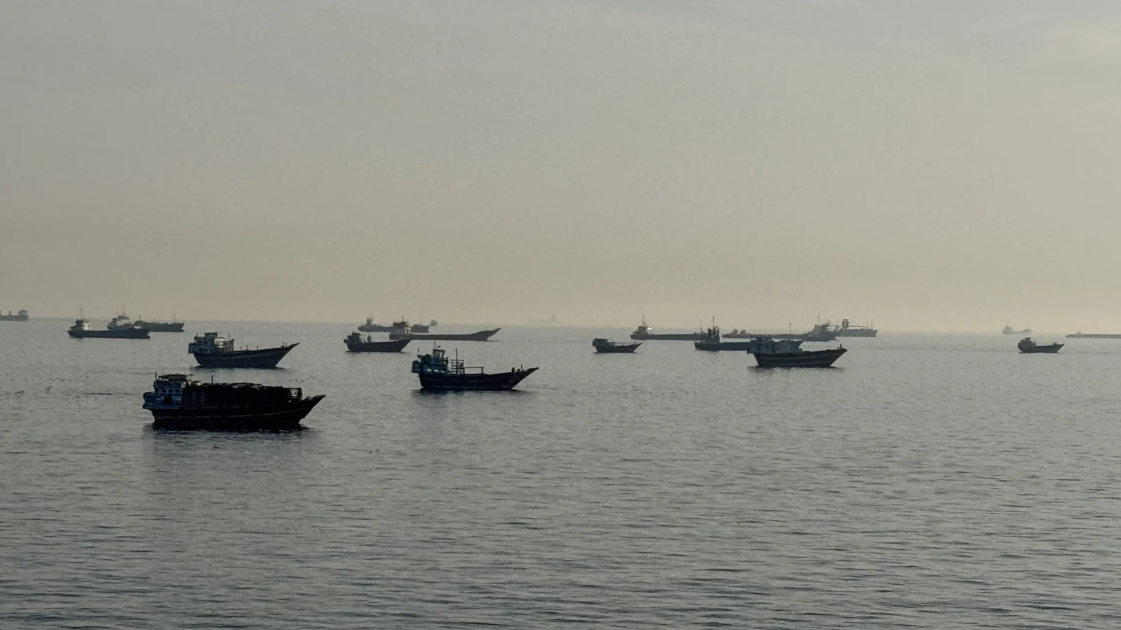 US Restores Iran Oil Sanctions After Tanker Attacks