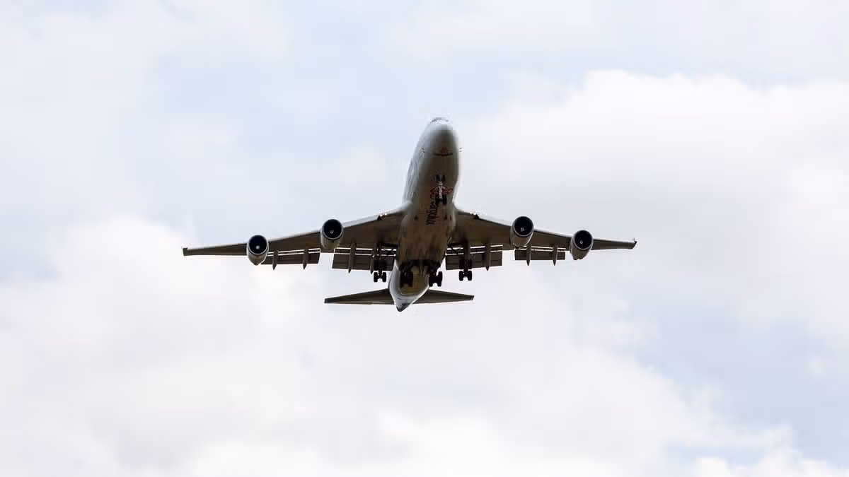 Boeing 737 cargo plane goes missing off Pakistan