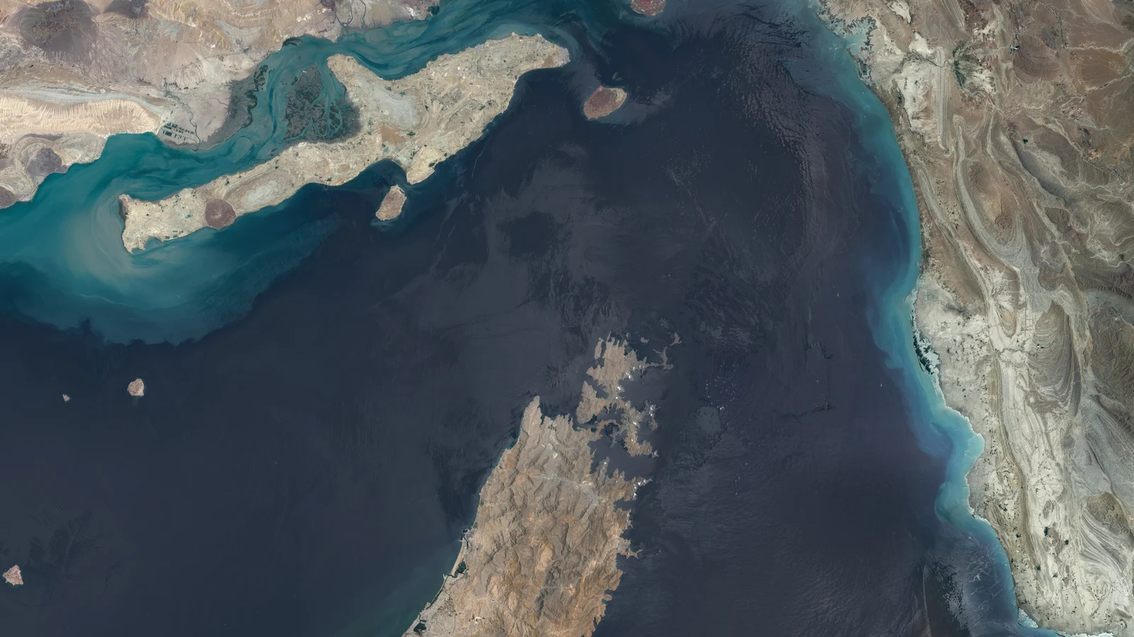 Iran and US engage in military strikes