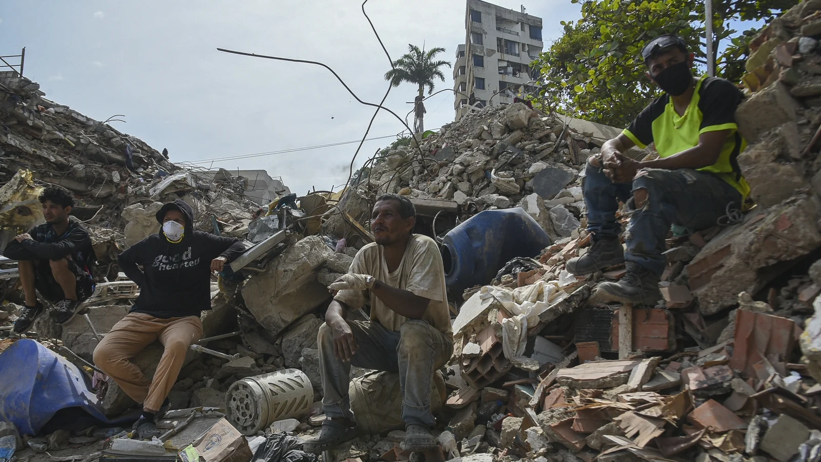 Venezuela earthquake death toll rises to 3,811