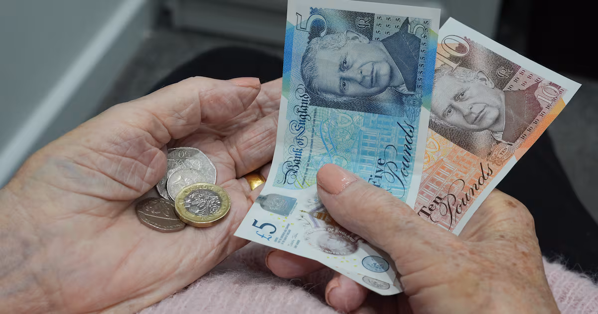 Committee Recommends Universal Credit Increase for Seniors