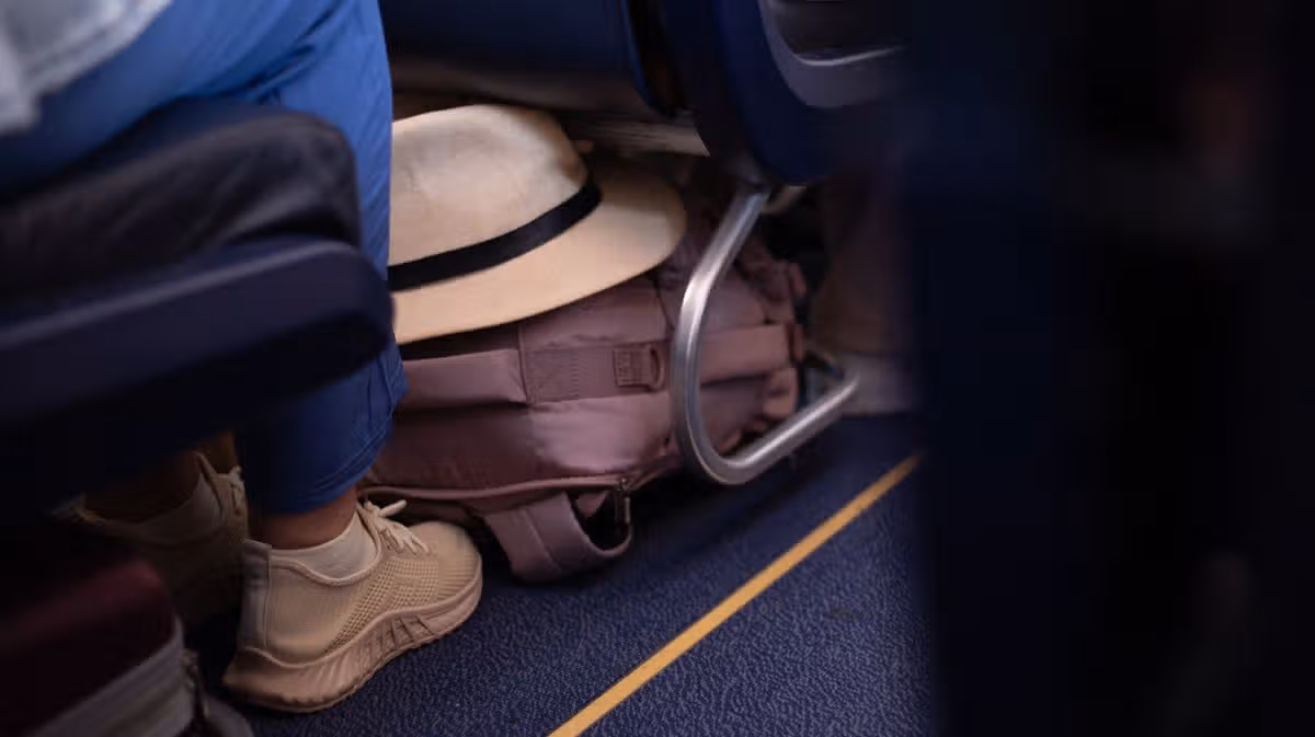 Passenger Confronts Seat Theft on Flight