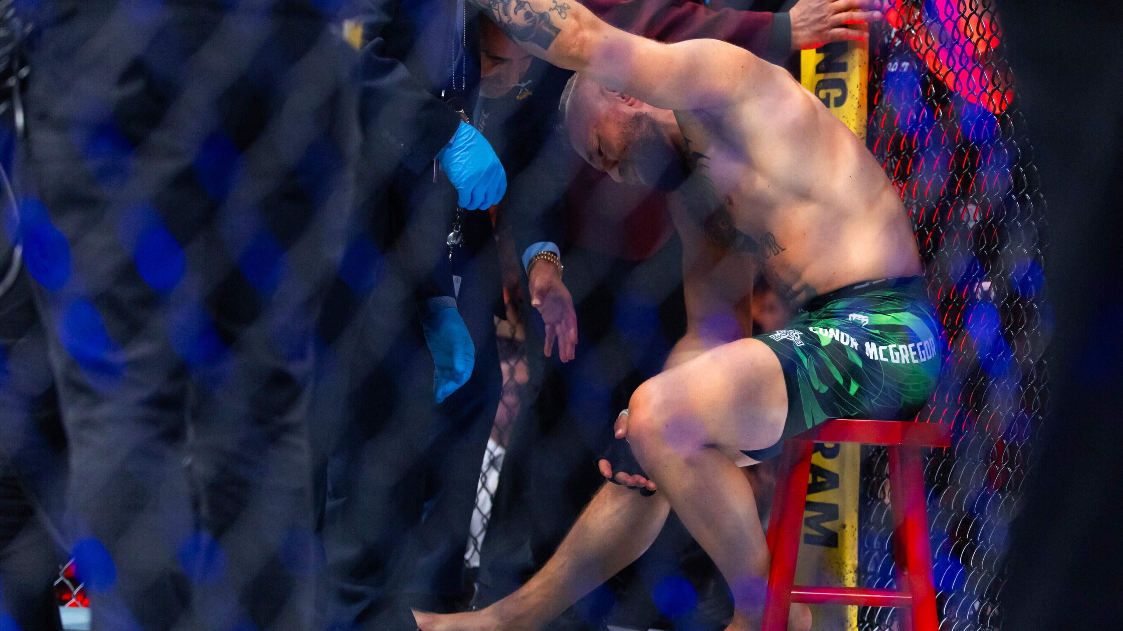 Conor McGregor's UFC Comeback Ends in Injury