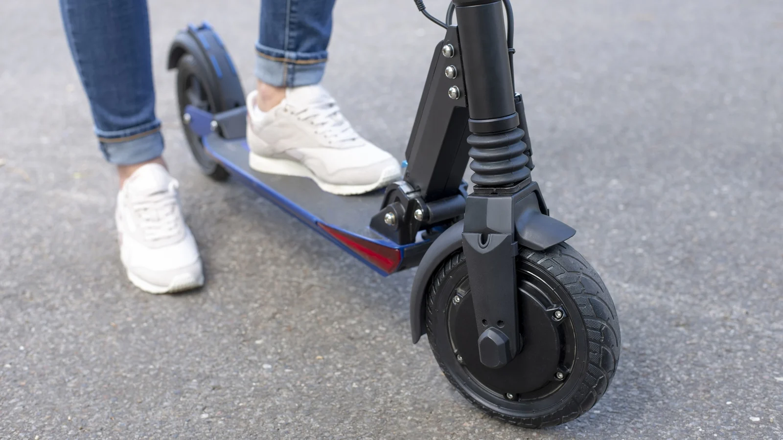 Taoiseach considers full ban on e-scooters
