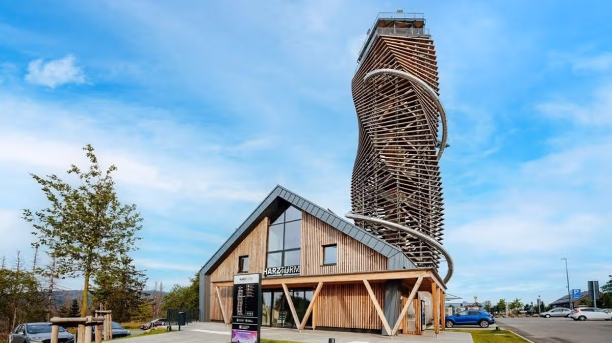 Three dead after fall from Harz Tower