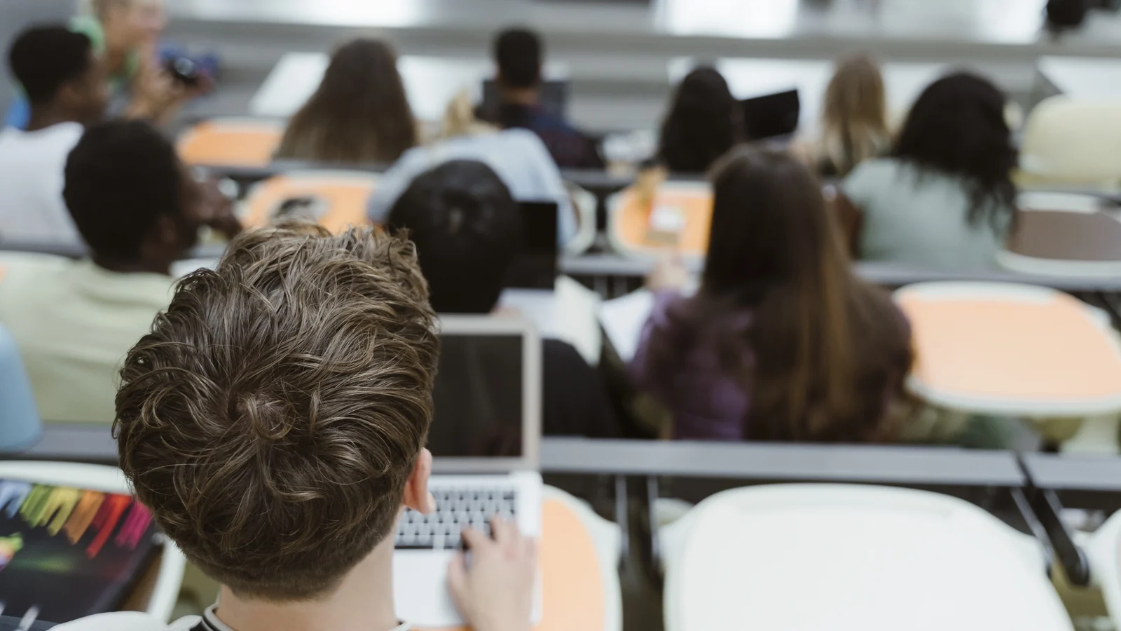 US Tightens Visa Rules for Foreign Students