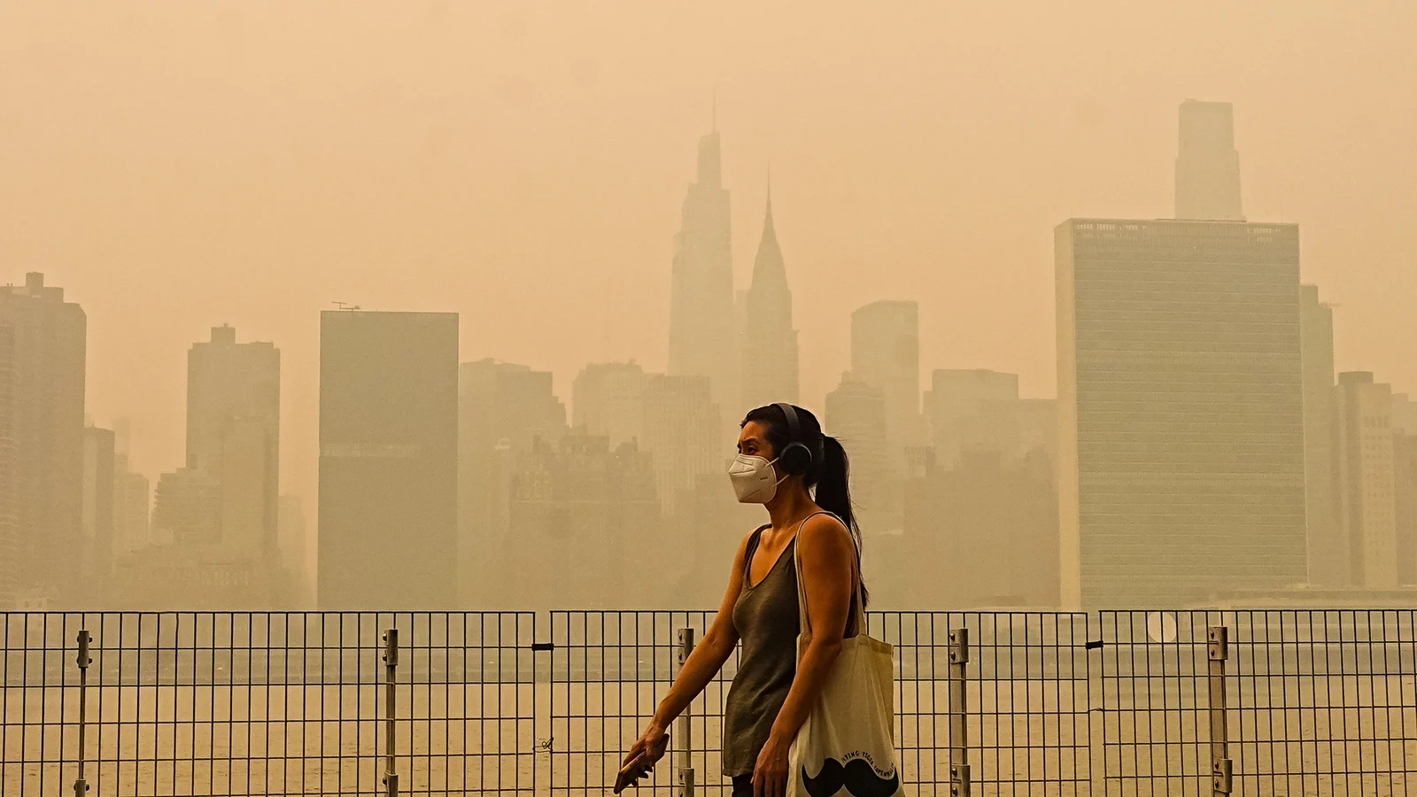US Criticism of Canada's Wildfire Response Unacceptable