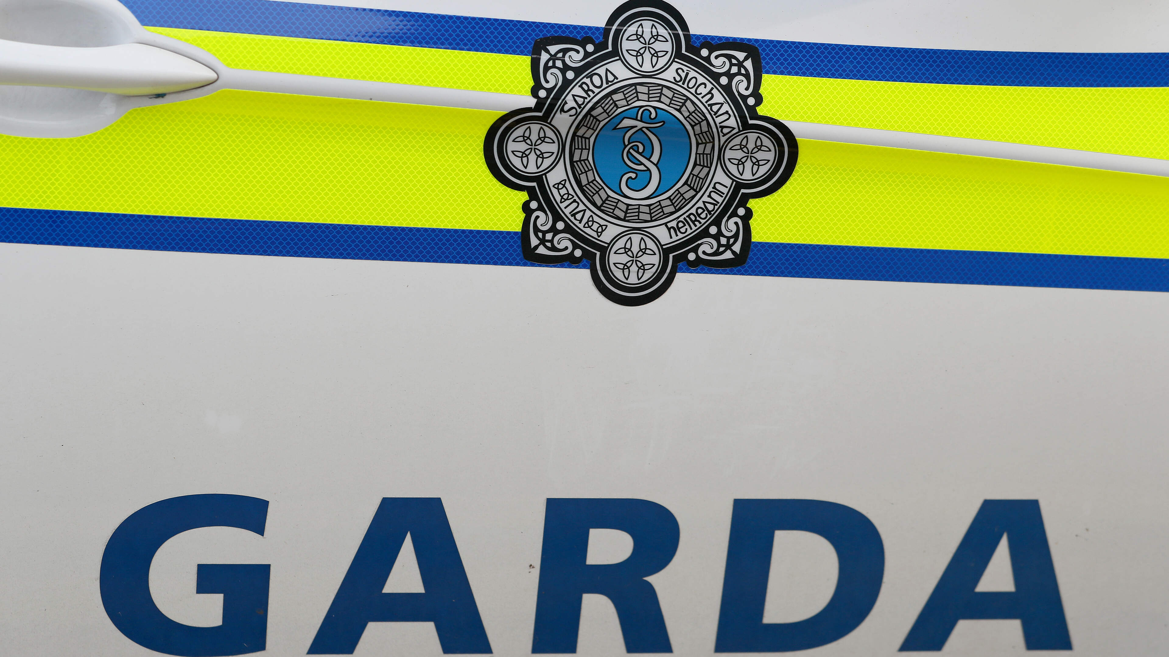 Gardaí Investigate Single-Vehicle Crash in Tralee
