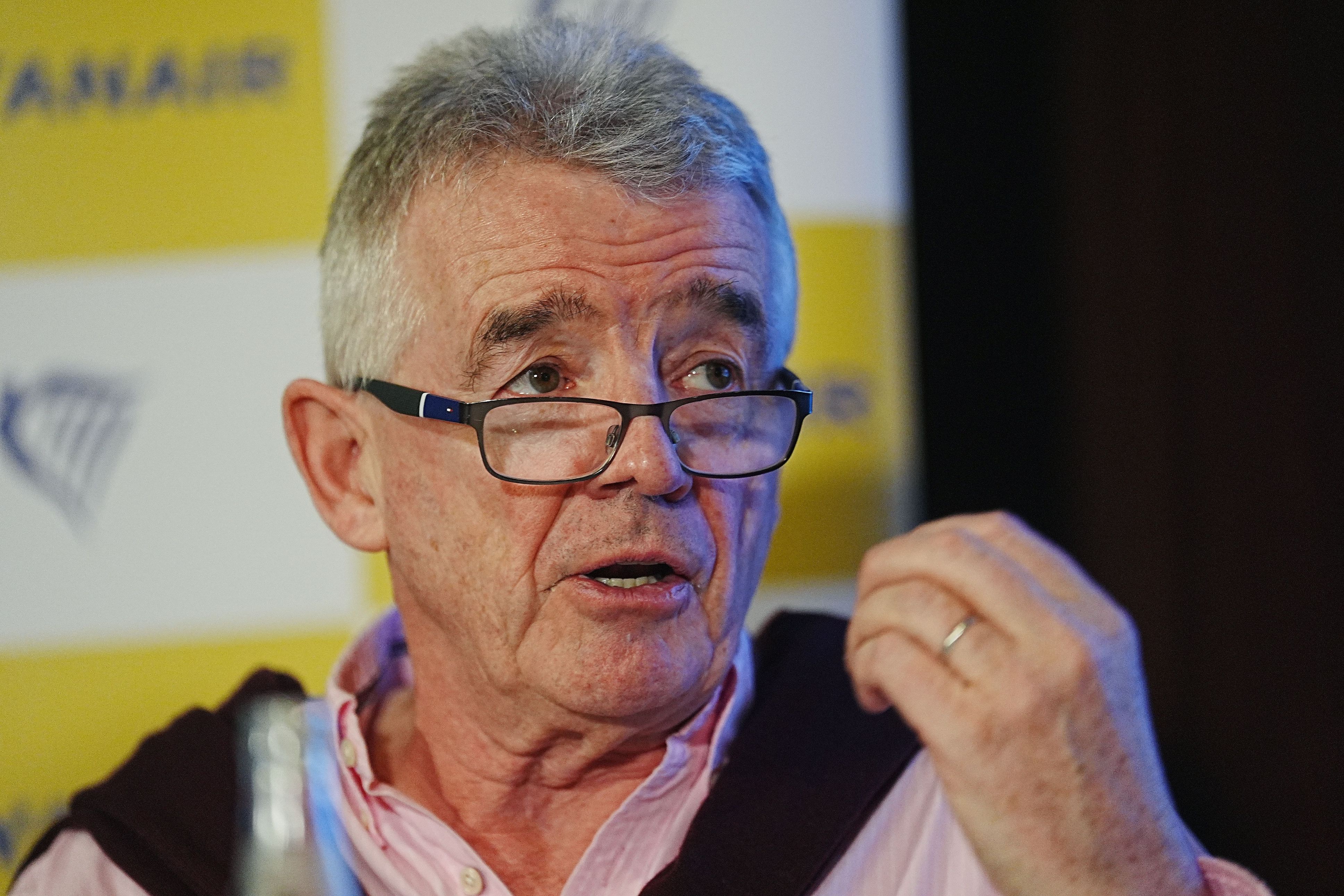Ryanair CEO Reports Window Incident Investigation