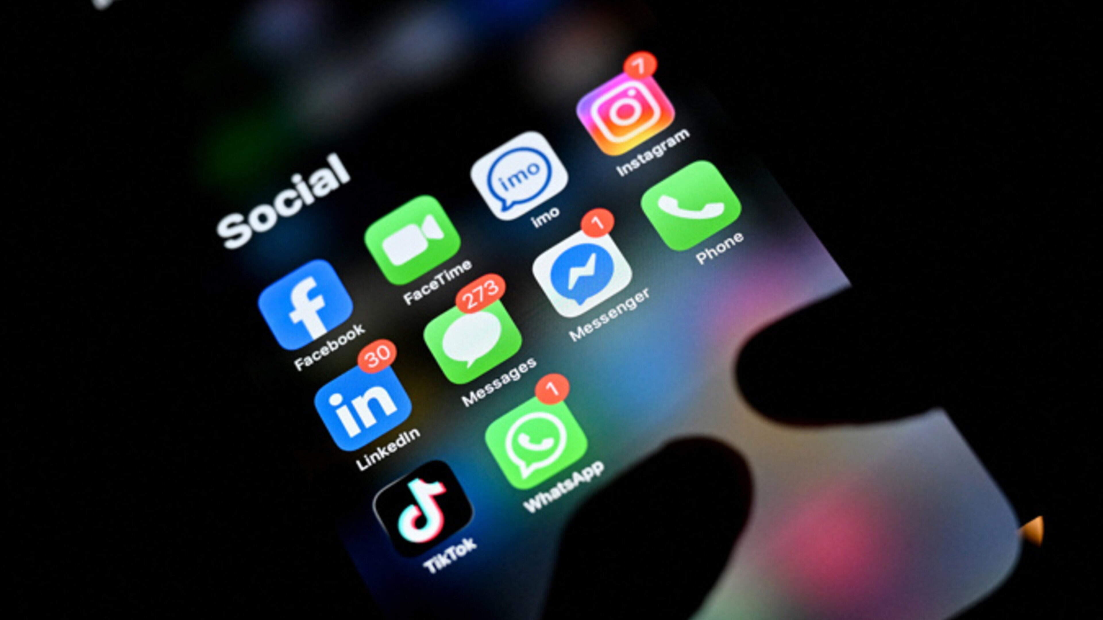Concerns Over Social Media Privacy Raised