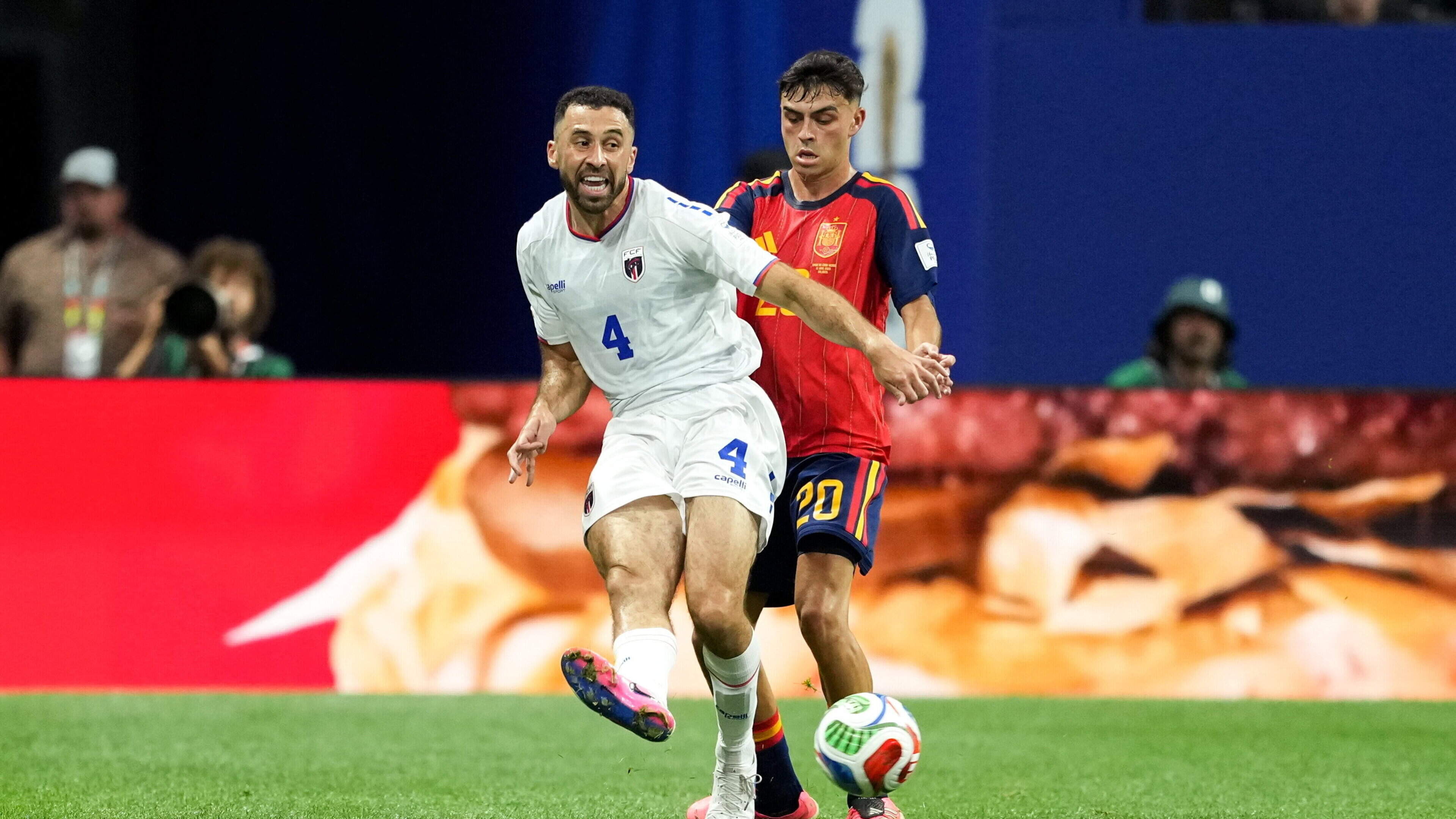 Pico Lopes Returns to Shamrock Rovers After World Cup