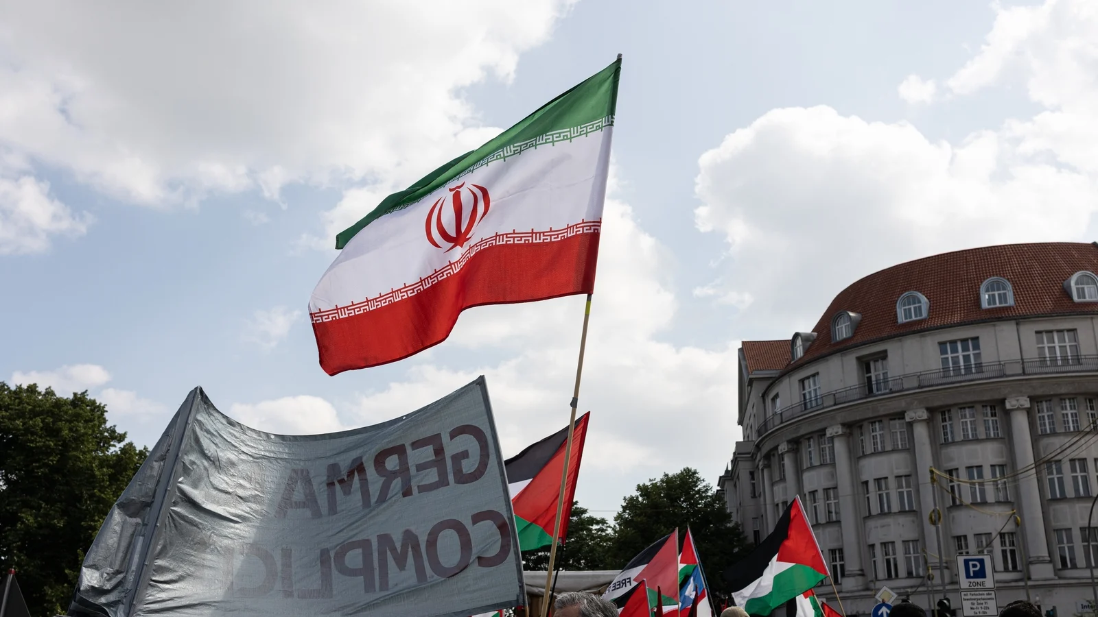 Iran Attacks US Military Sites Amid Rising Tensions