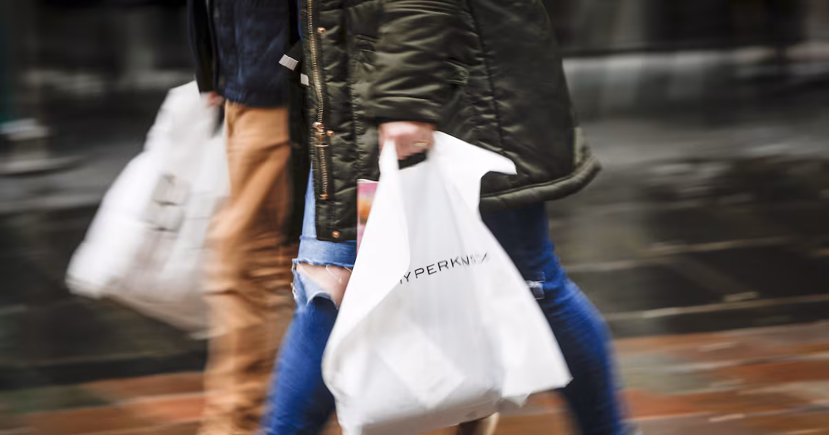 Shop price inflation slows to 0.9%