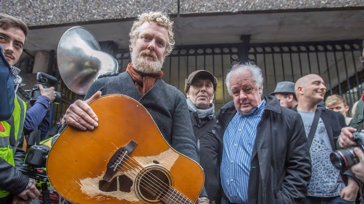 Irish Musician Glen Hansard Dies in Crash
