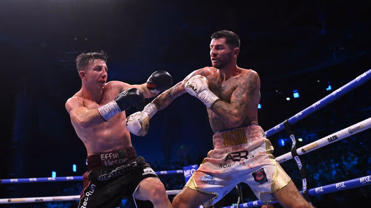 Chamberlain defeats O'Leary for IBO title