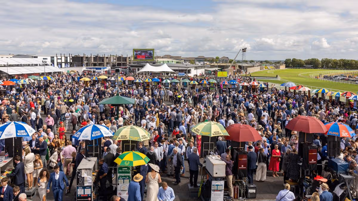 Two Jockeys Stand Down After Alcohol Tests