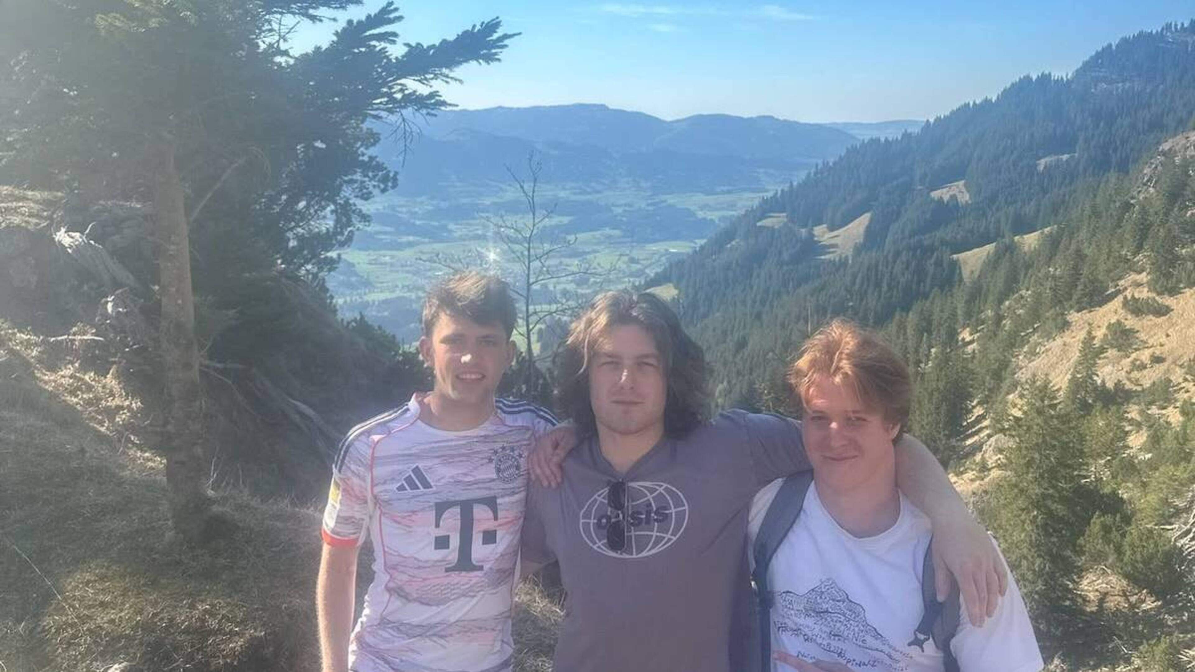 Louth Student Cycles Home for Charity