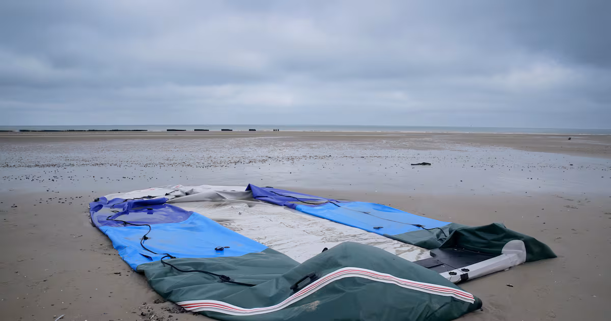 Largest dinghy capsizes in English Channel