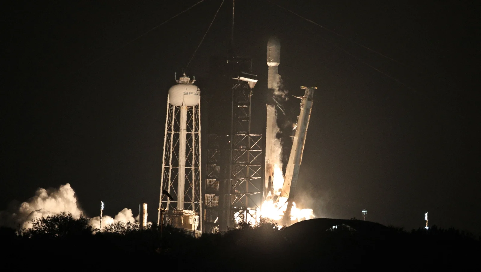 SpaceX rocket to crash into Moon today