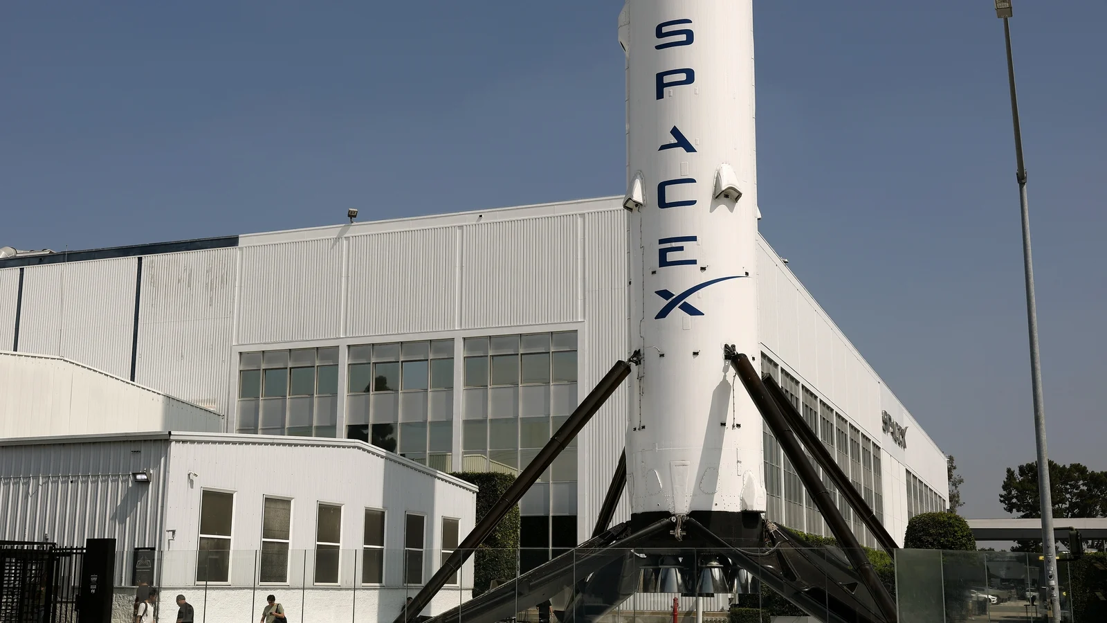 SpaceX Earnings Call Highlights AI Spending Concerns