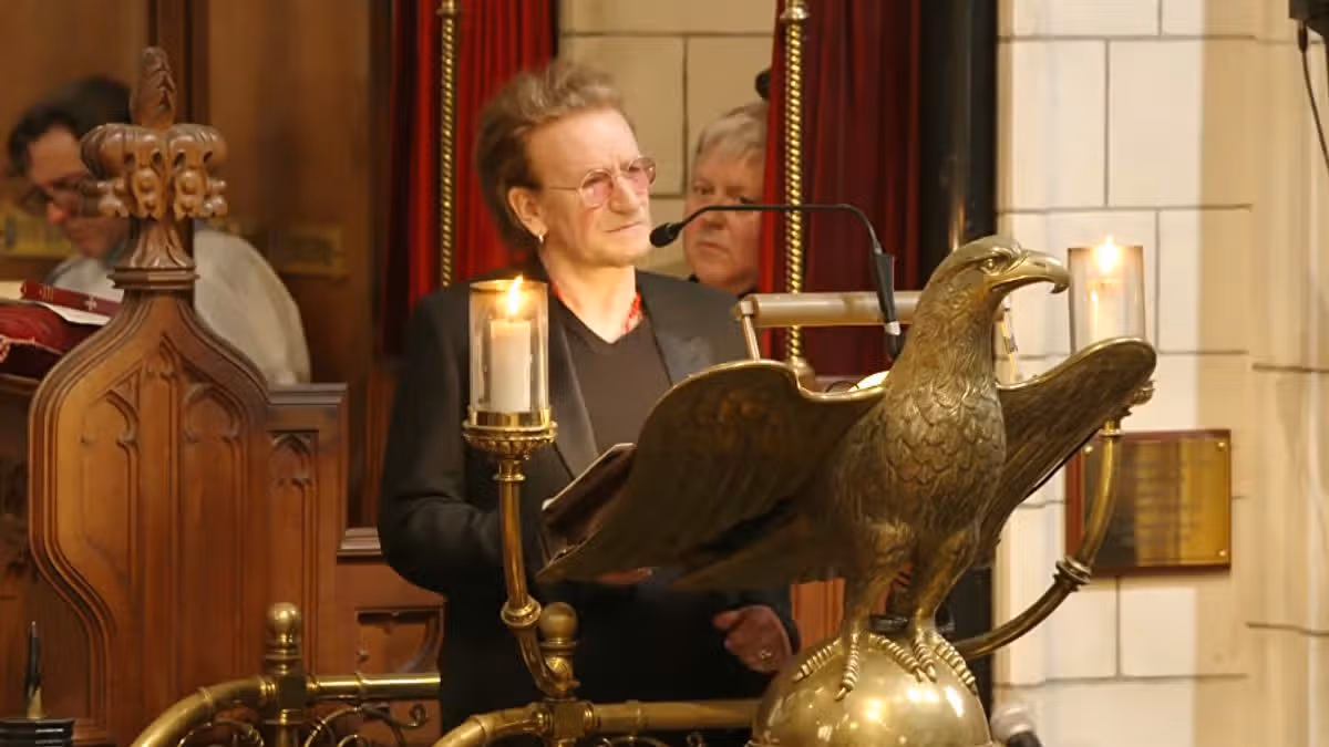 Bono Pays Tribute at Glen Hansard's Funeral