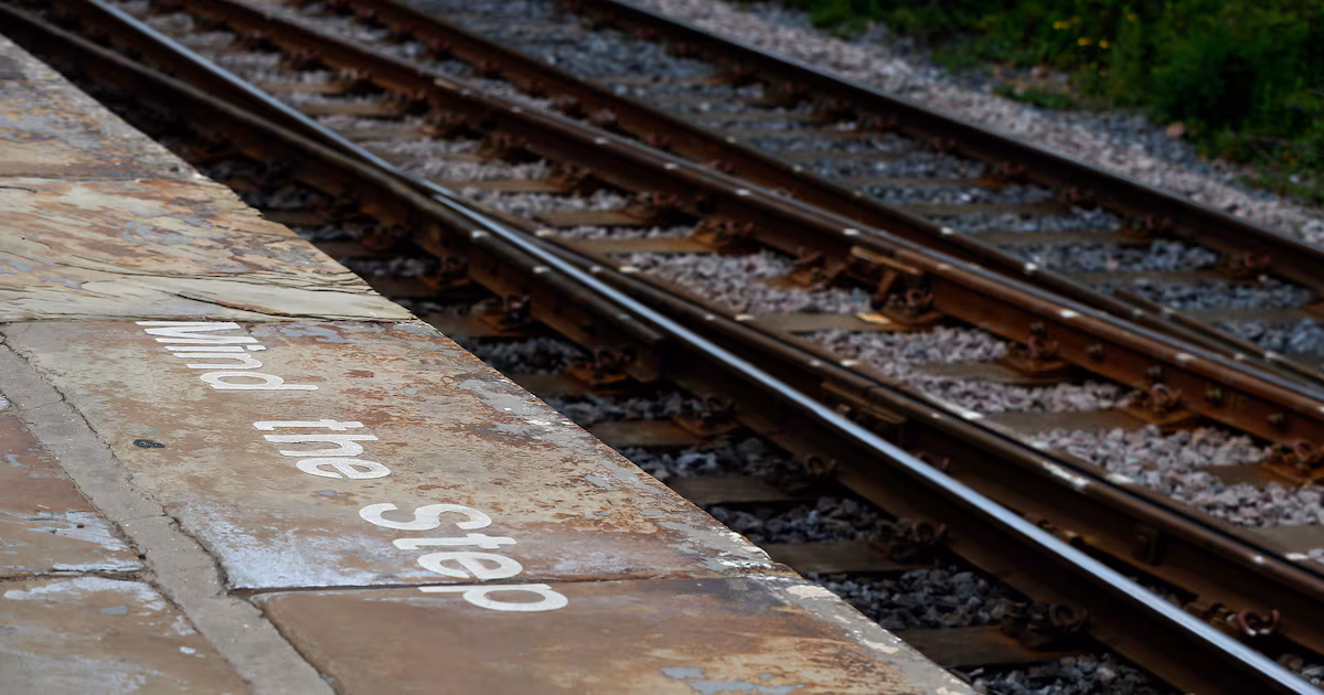 Electrical Failure Disrupts Trains in England