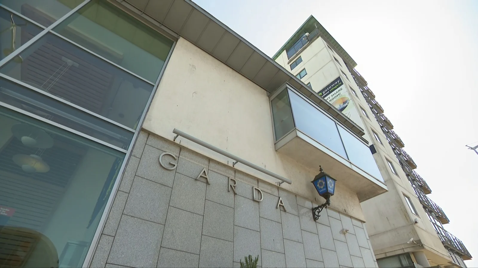 Man on trial for gun possession outside garda station