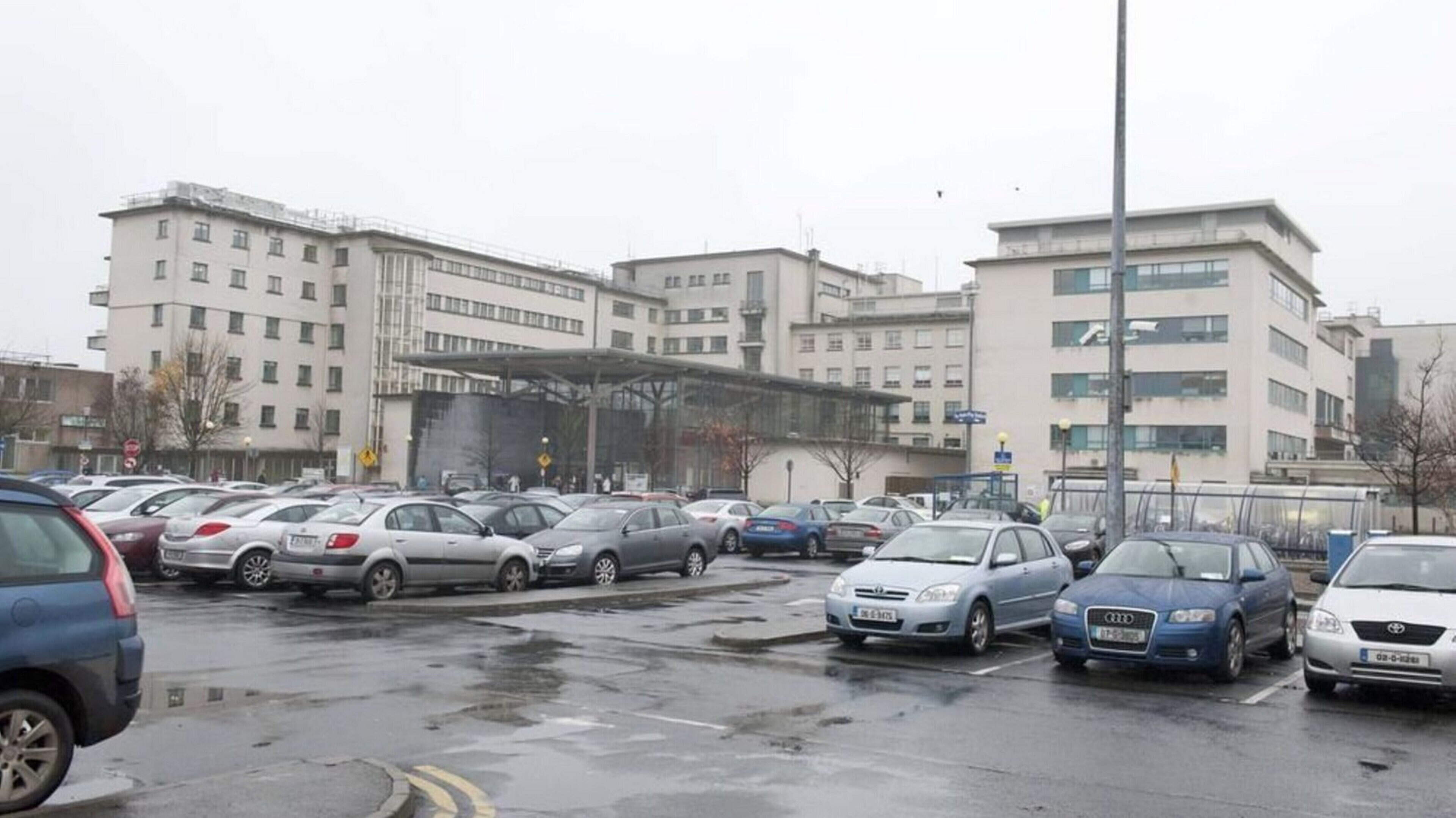 Galway Hospital Restores Hot Meal Service