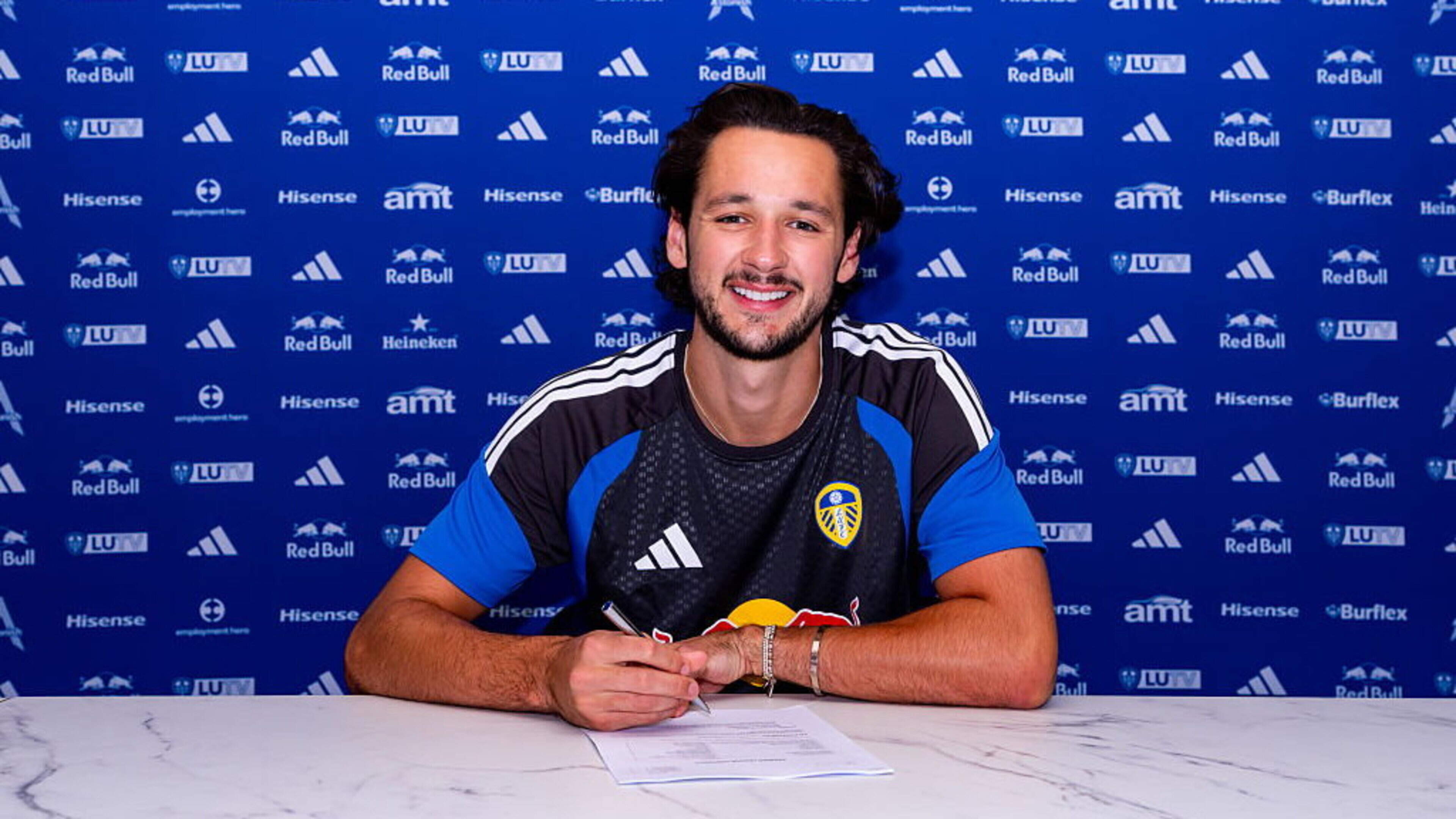 Leeds Signs James Trafford for £40 Million