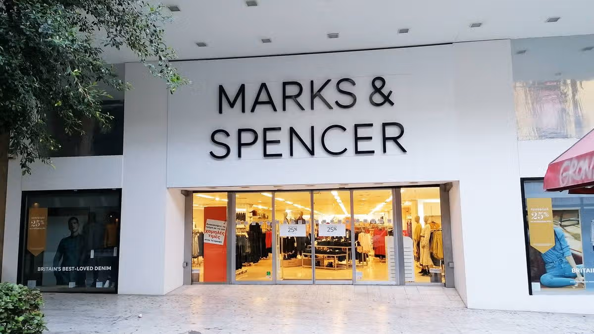 M&S Shoppers Praise Comfy Satin Trousers