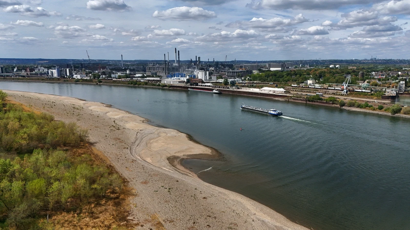 Low Water Levels Threaten Rhine Shipping