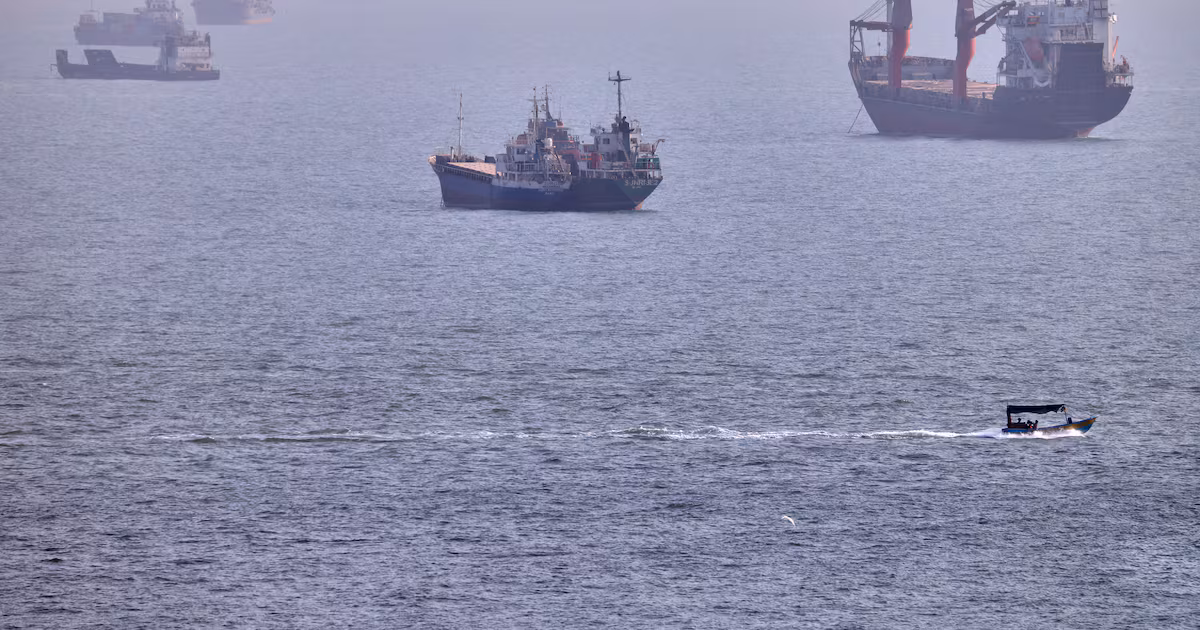 Iran Won't Reopen Strait of Hormuz Without US Concessions