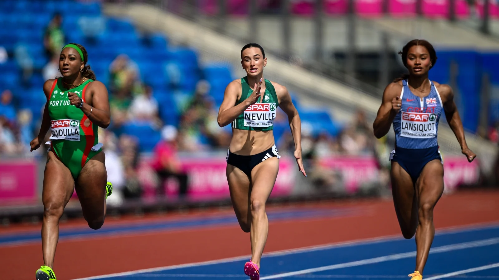 McPhillips exits 800m as Irish trio advance