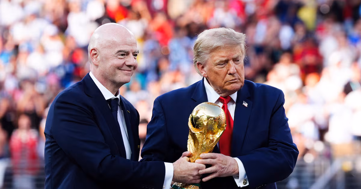 Trump warns FIFA against replacing Infantino