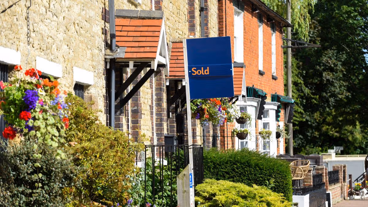 Ireland needs tighter housing controls