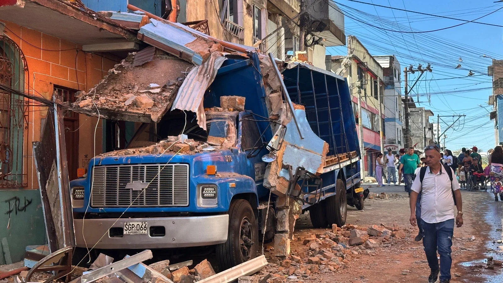 At least 169 people dead after Colombia quake