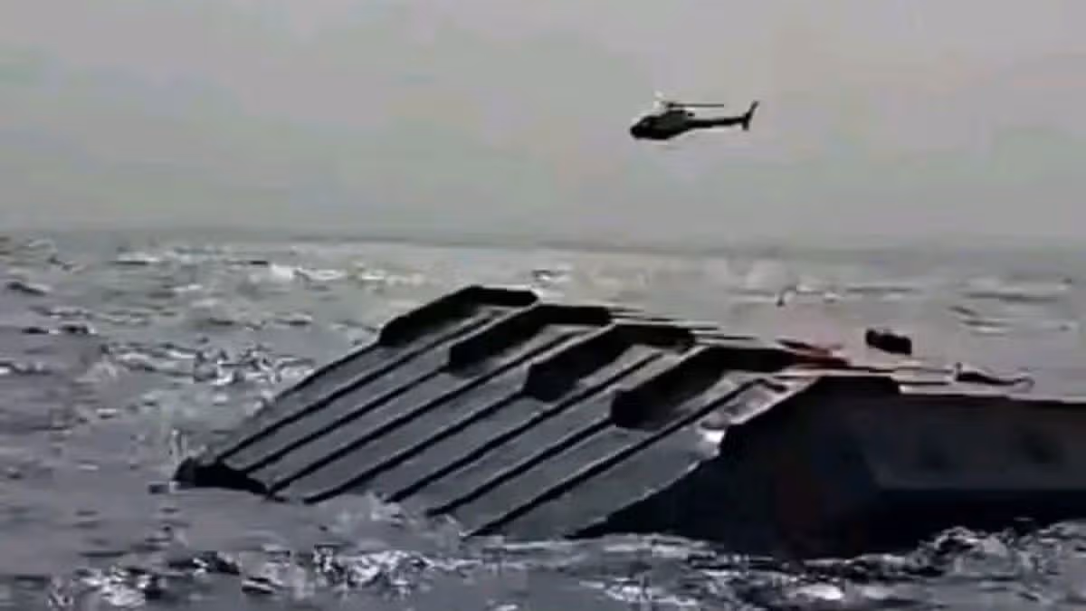 Ferry capsizes in crocodile-filled lake
