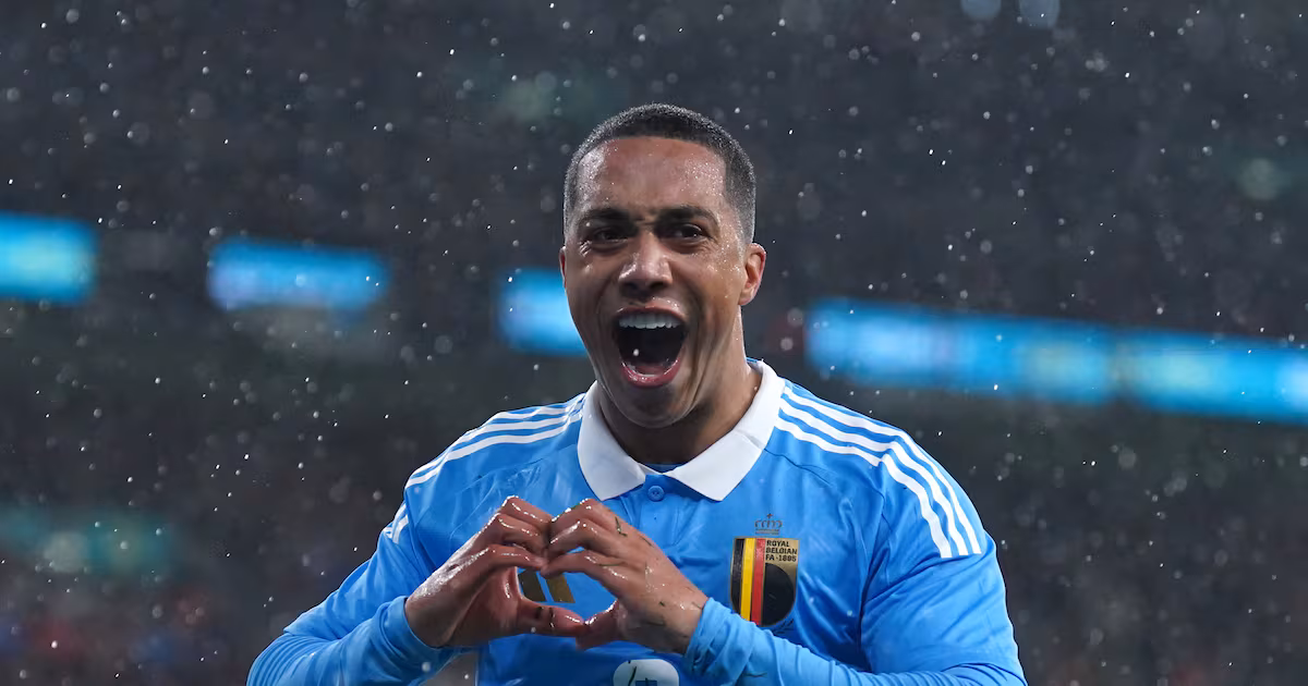 Youri Tielemans Joins Manchester United for £35 Million