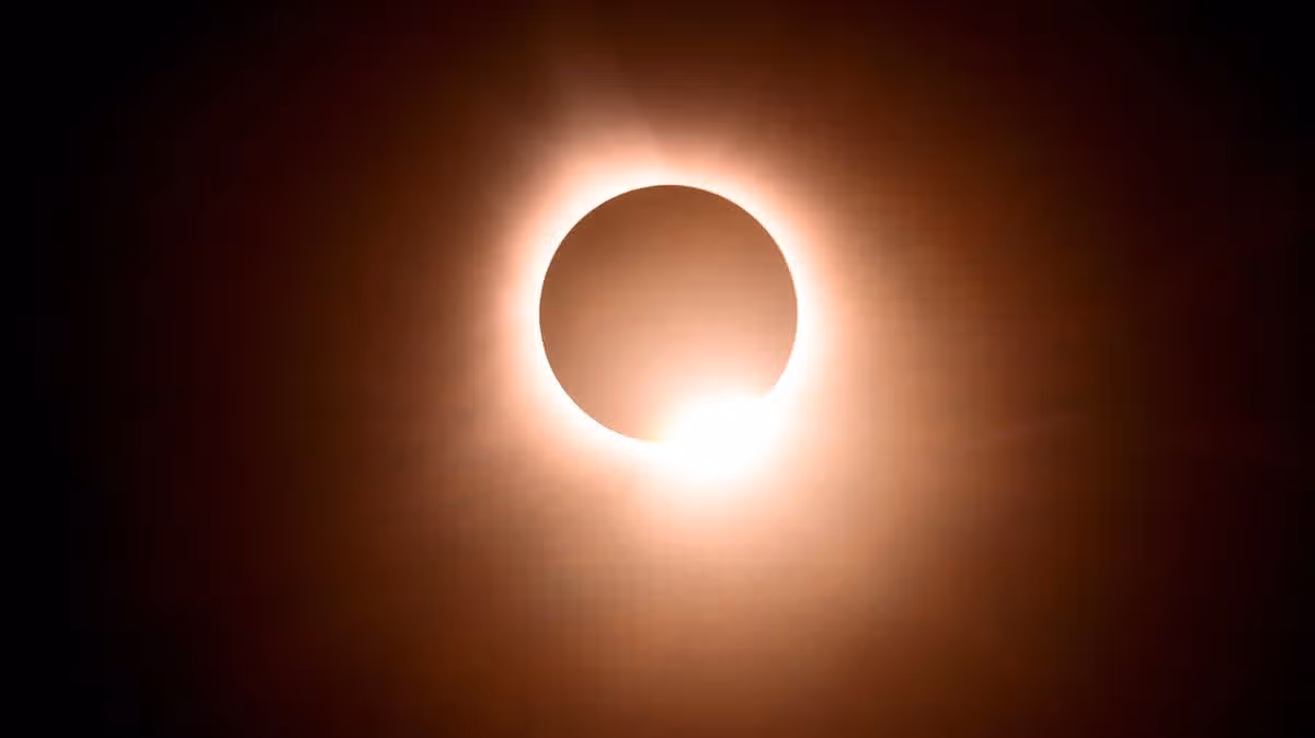 Watch Tonight's Solar Eclipse Live in Ireland