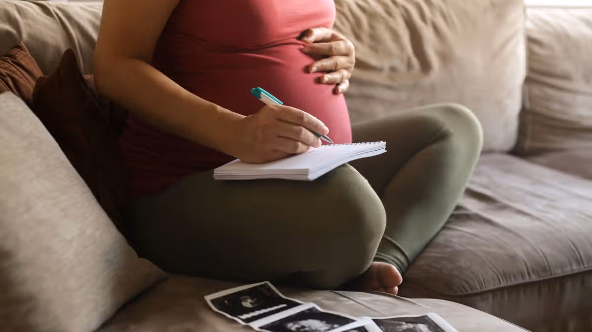Couple Faces Baby Name Dilemma After Friends' Choice