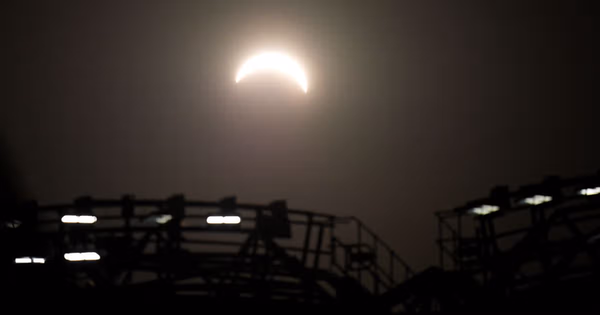 Thousands Gather in Ireland for Solar Eclipse