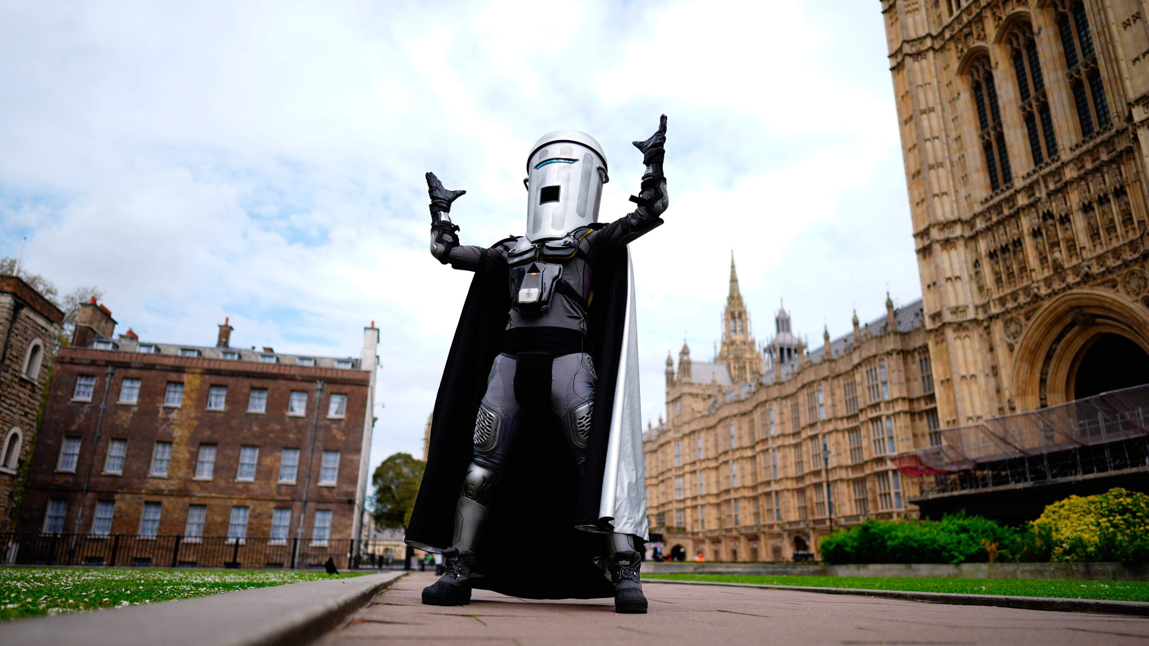 Count Binface Would Beat Farage in By-Election