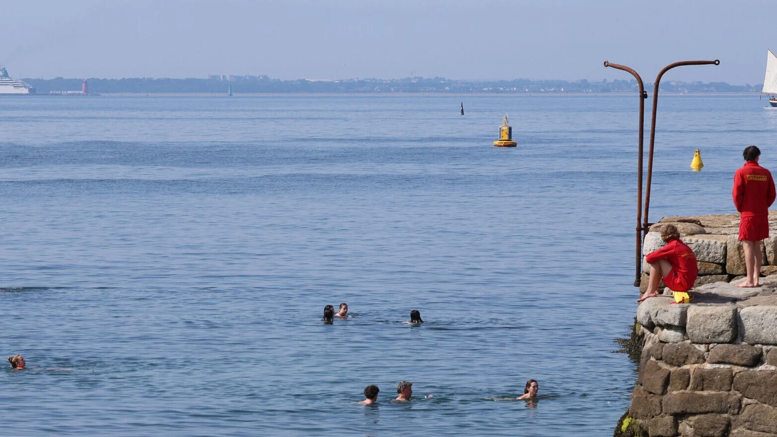 Calls for Standardized Lifeguard Hours in Ireland