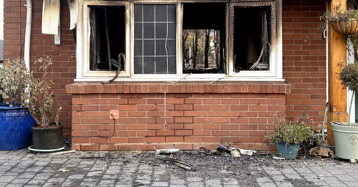 Thousands of 999 calls after West Midlands fires