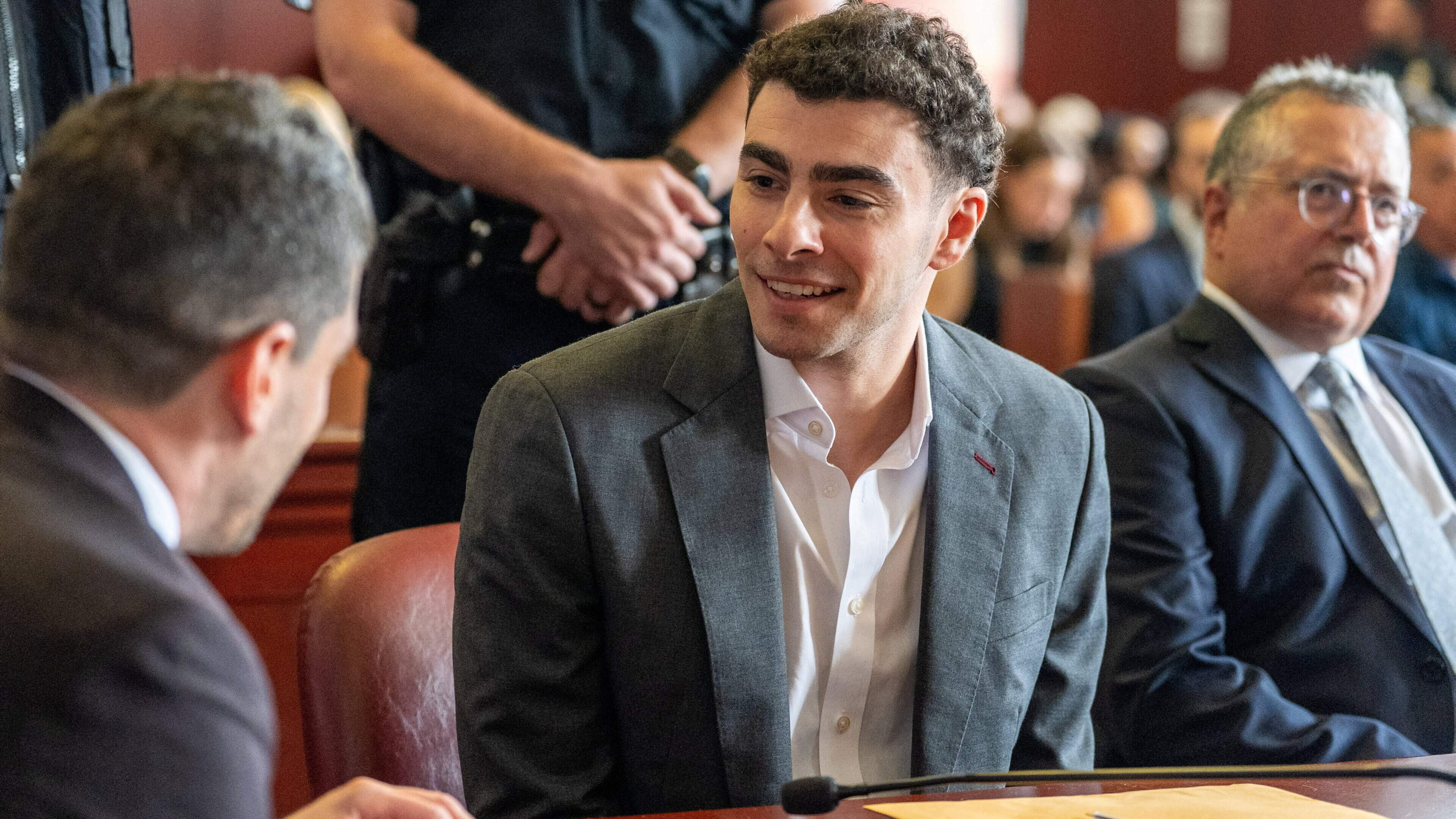Mangione in plea talks over Thompson shooting